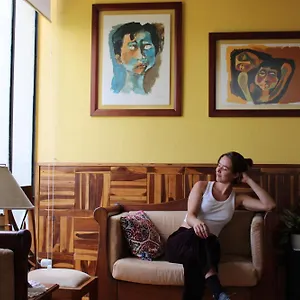 Casa De Tulia Homestay